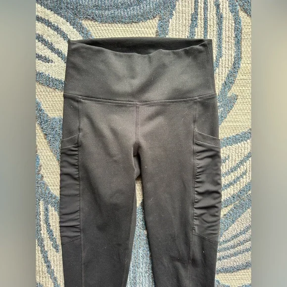 Fabletics $89 Black Fabletics On-The-Go PowerHold® High-Waisted Pocket Leggings - Picture 5 of 7